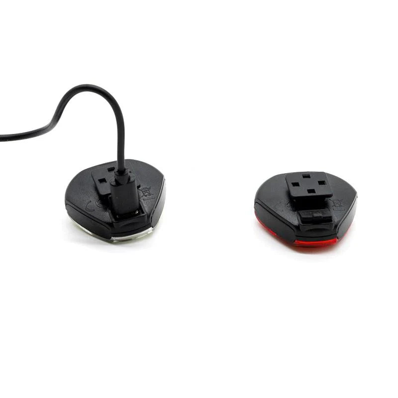 JUEGO DE LUCES DELANTERA Y TRASERA